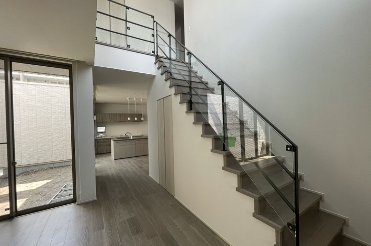 アイアン手摺り　ガラス