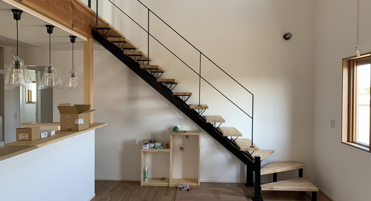 スケルトン階段